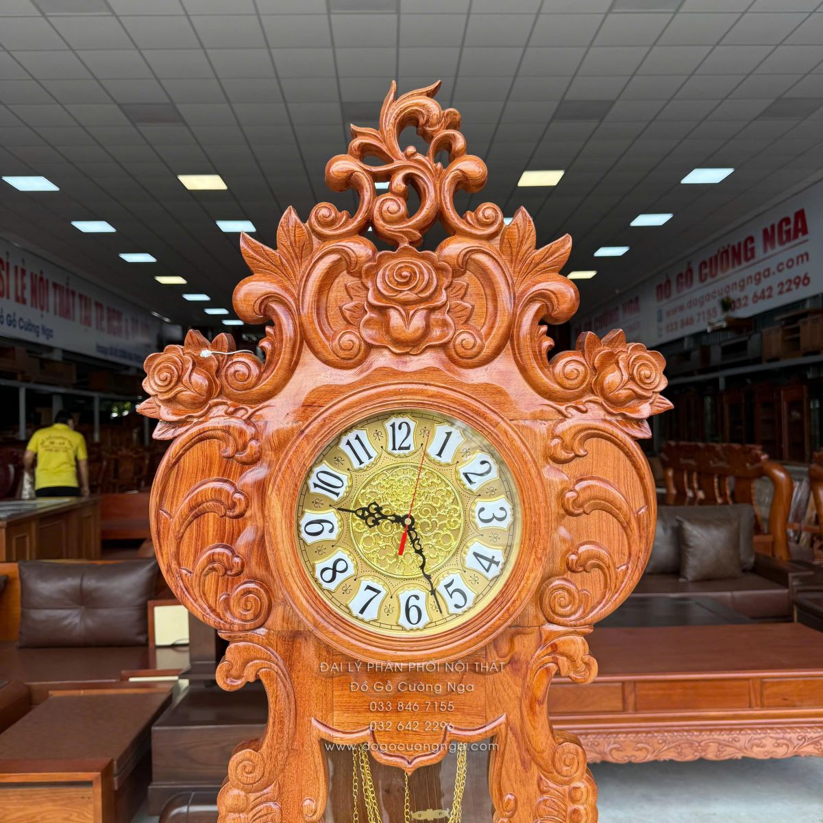 đồng hồ gỗ hương đá