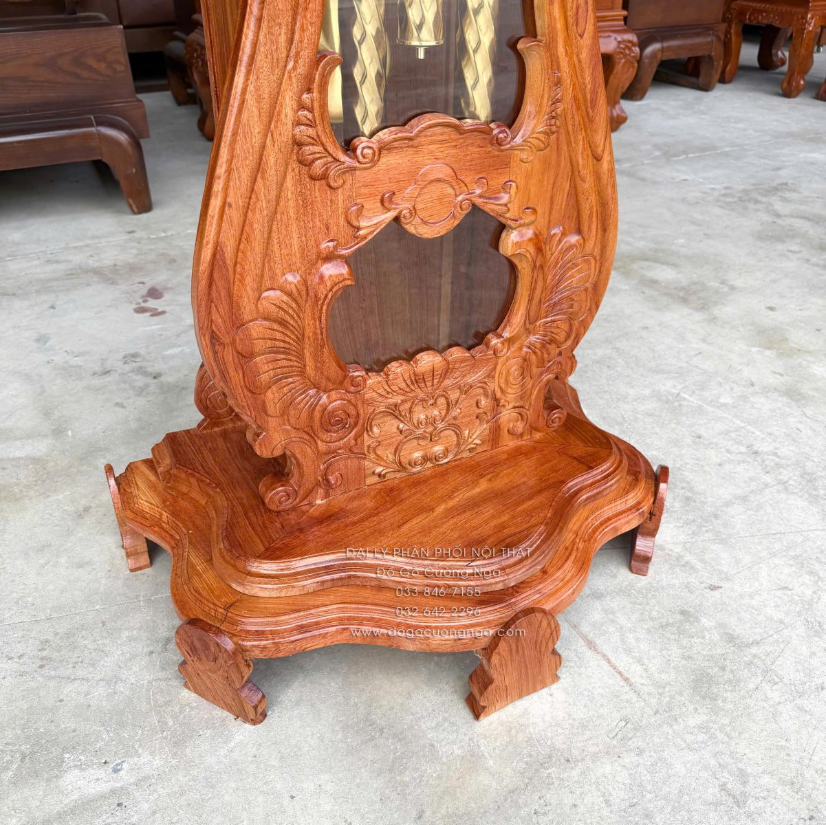 đồng hồ gỗ hương đá