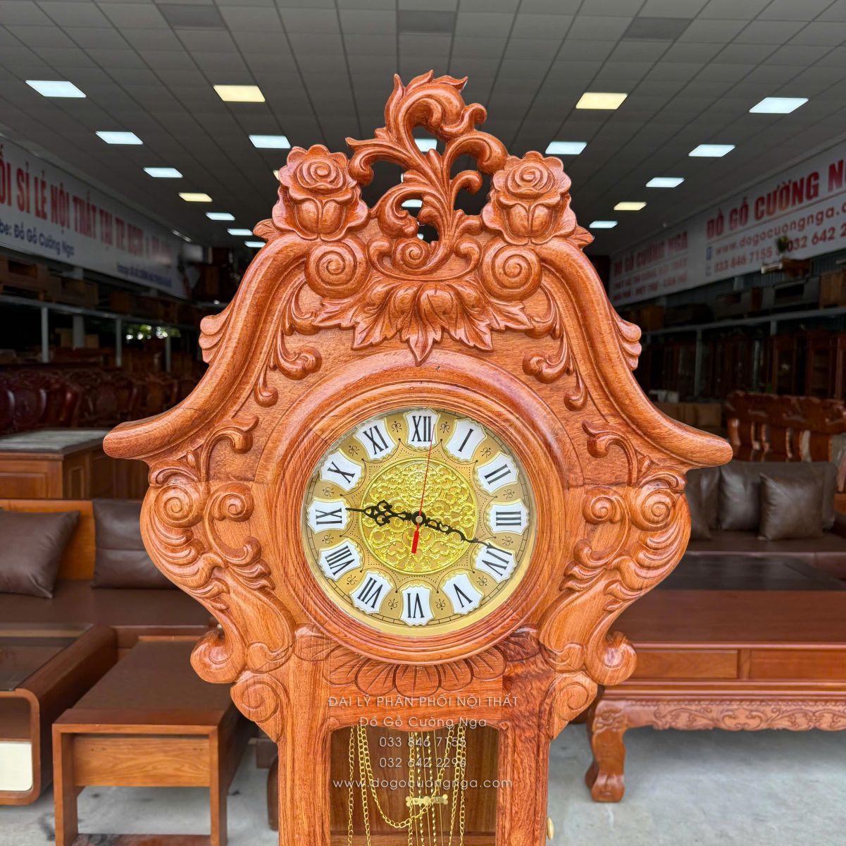 đồng hồ gỗ hương đá