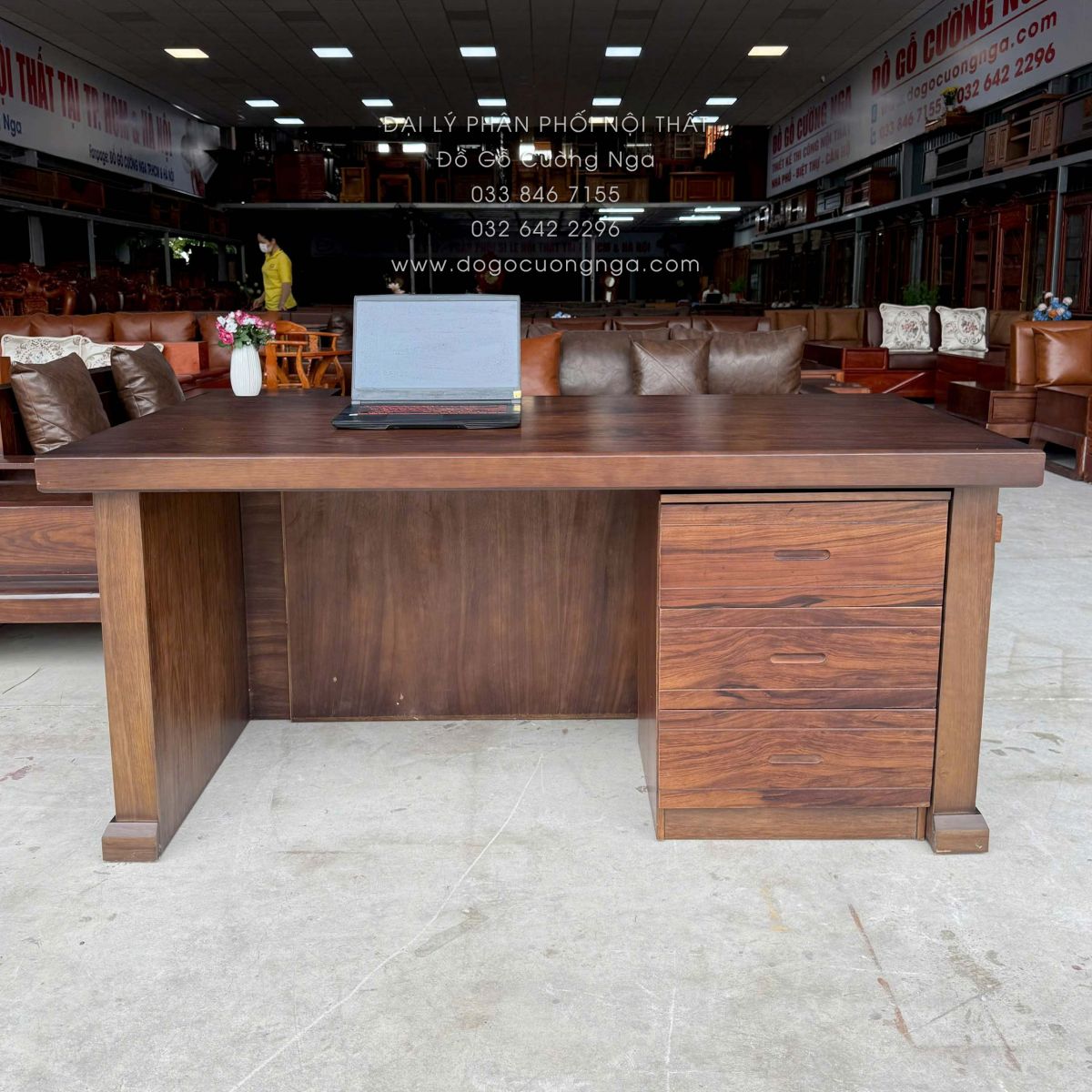 bàn làm việc giám đốc gỗ hương xám