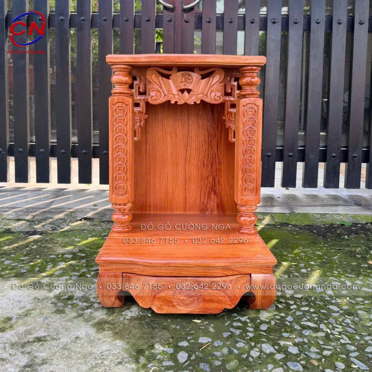 Bàn Thờ Ông Địa Gỗ Hương Đá Mẫu Cột Vuông Chạm Đồng Tiền