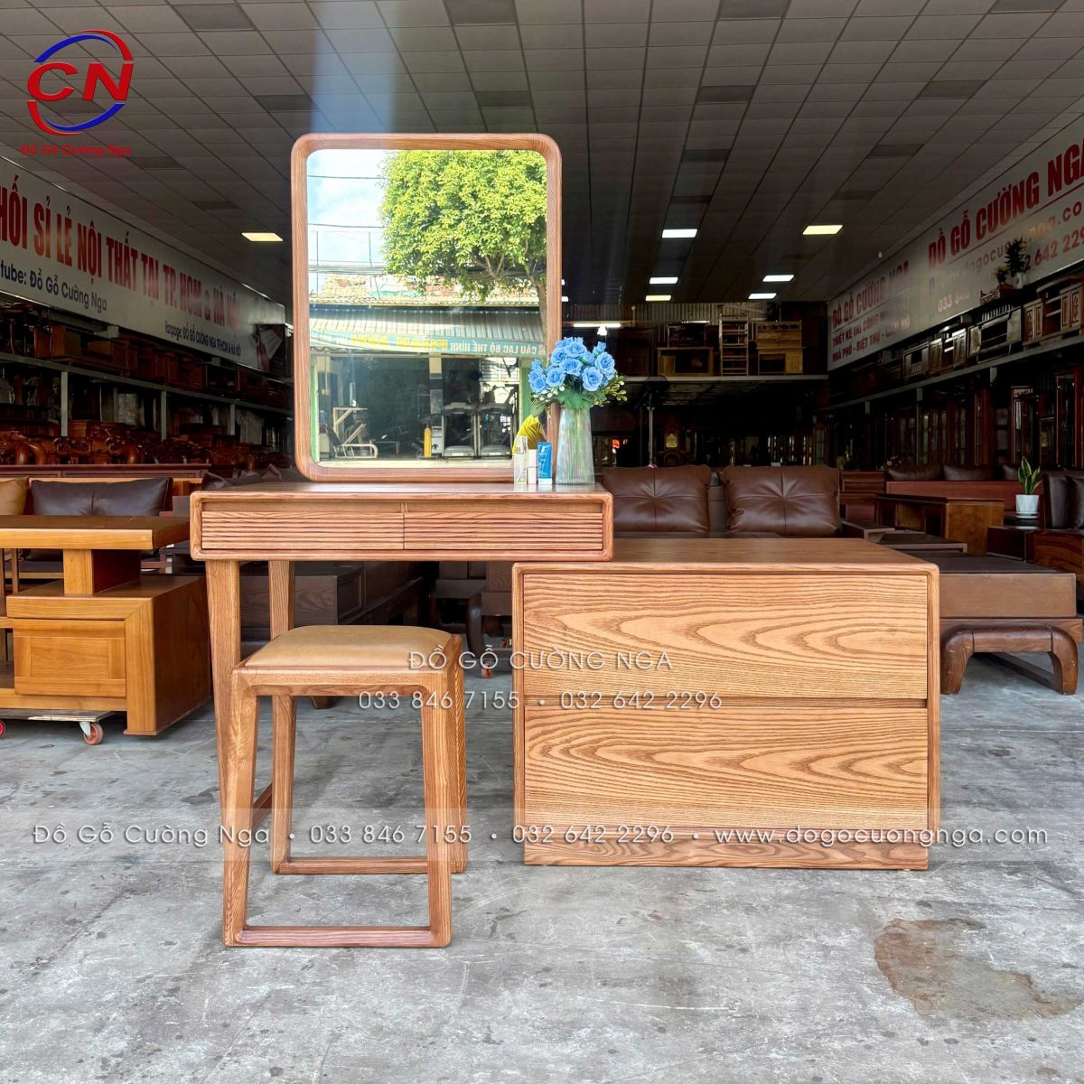 Bàn Trang Điểm Gỗ Sồi Nga Hiện Đại Điều Chỉnh Chiều Dài Linh Hoạt