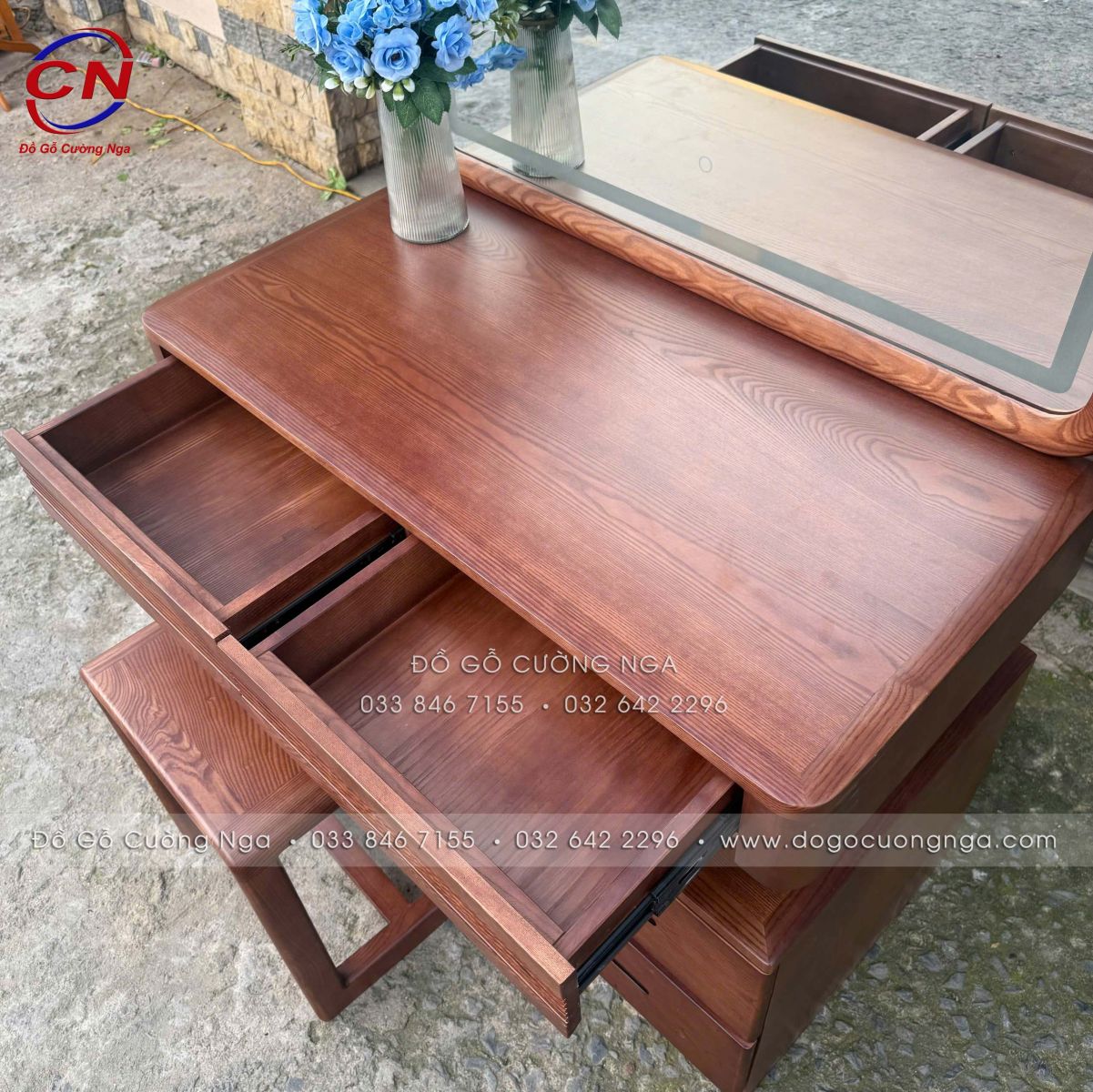 bàn trang điểm gỗ Sồi Nga màu Óc Chó gương LED cảm ứng