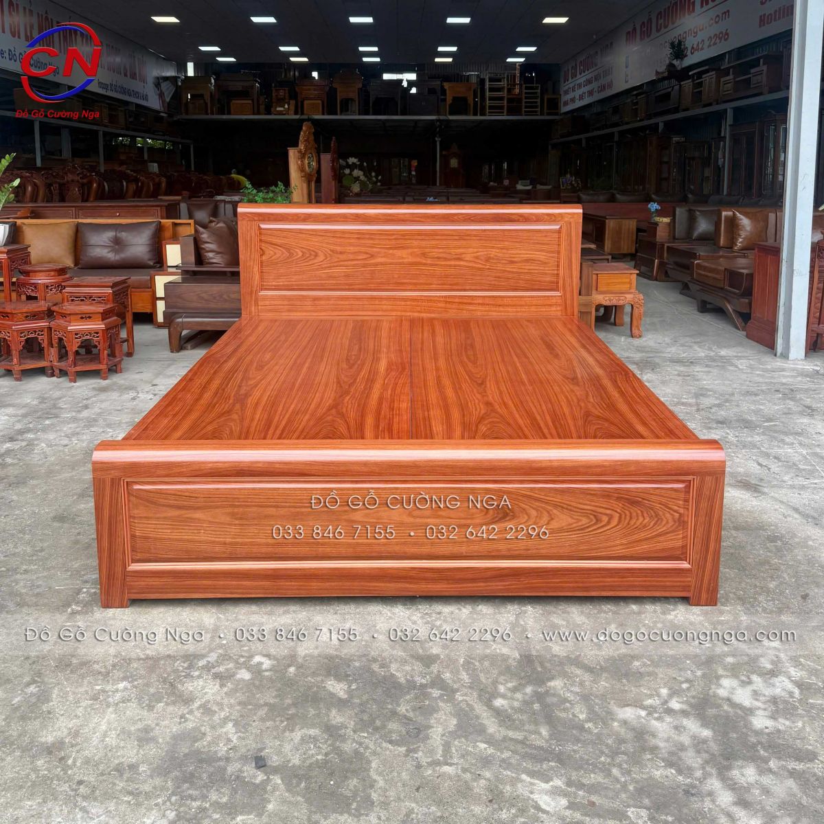 giường ngủ gỗ Cẩm Vân góc chính diện