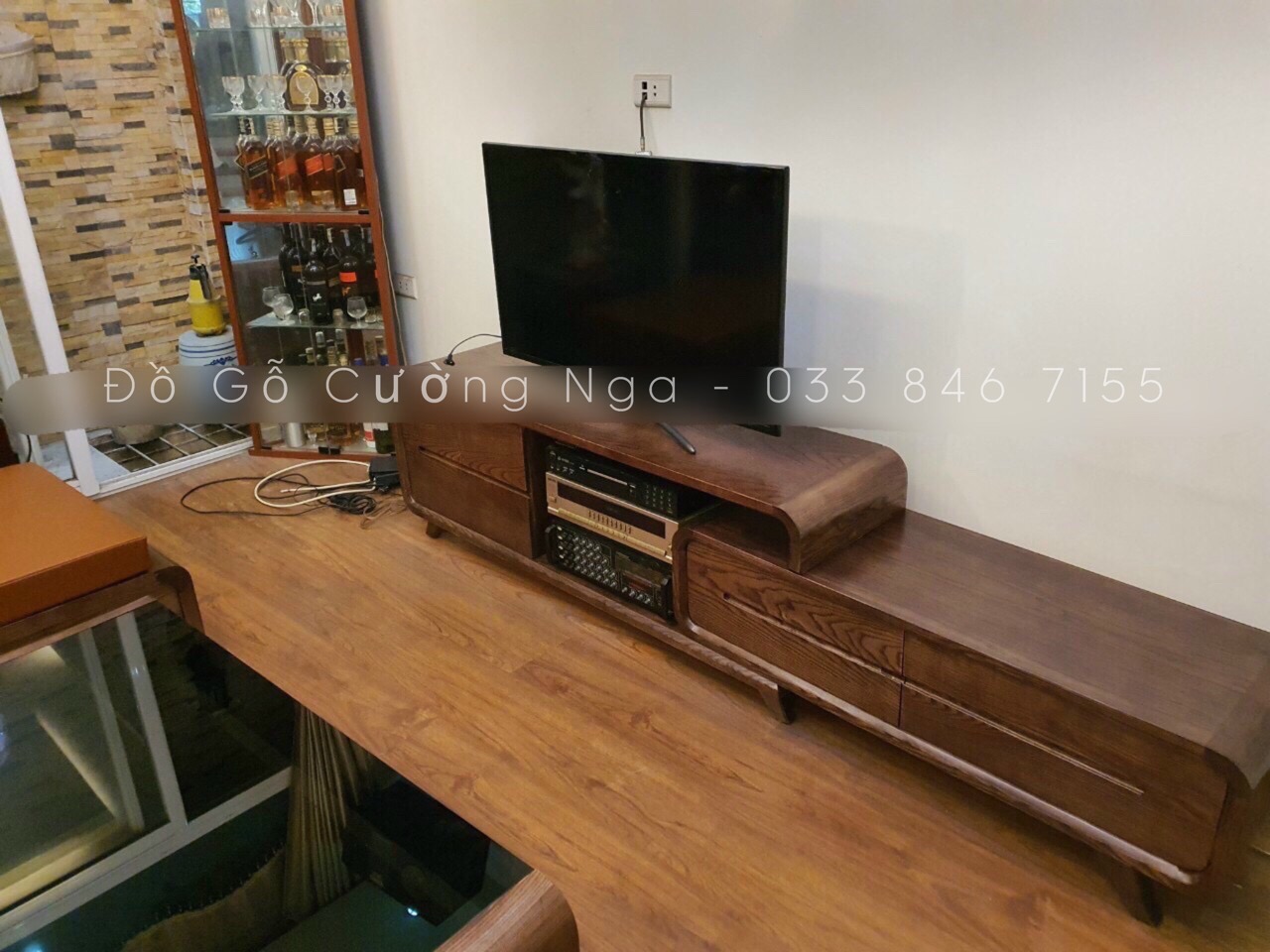 kệ tivi gỗ sồi nga 