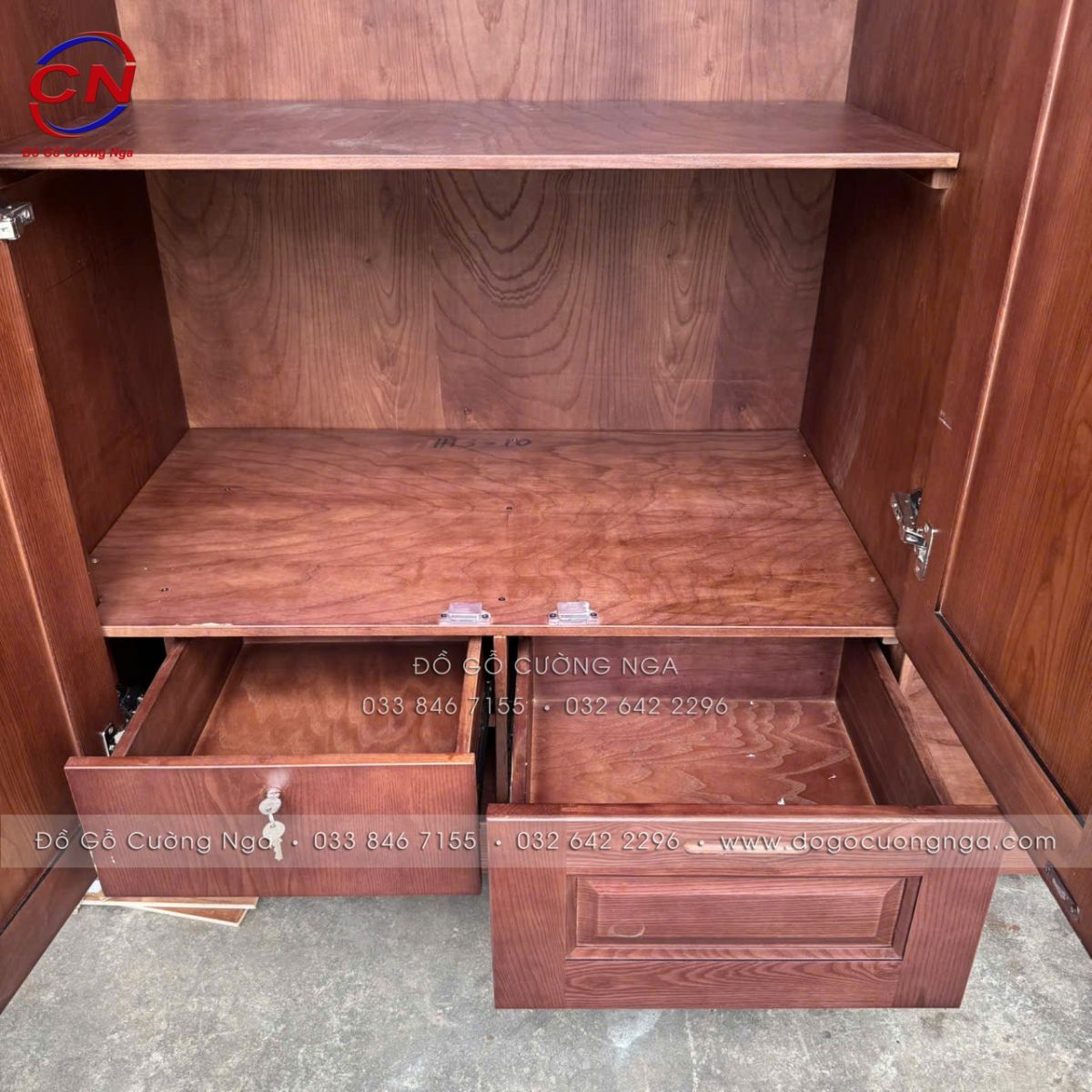 Tủ áo gỗ sồi Nga màu óc chó 3 cánh