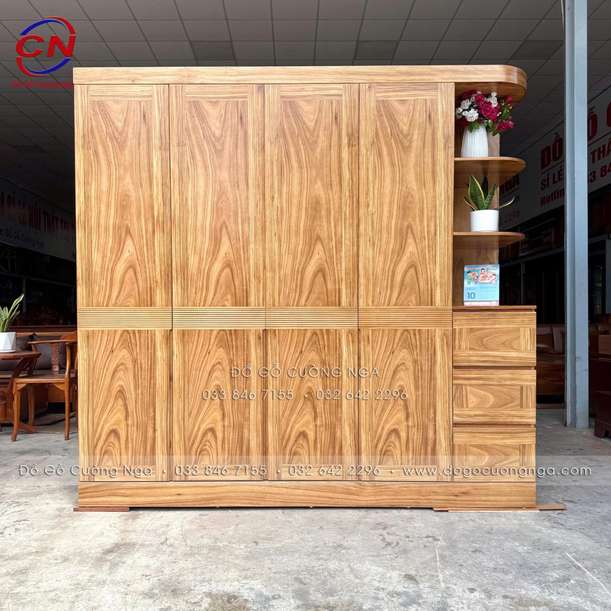Tủ Quần Áo Gỗ Hương Xám 4 Cánh Kèm Góc Trang Trí Vế Phải - Mẫu Chạy Chỉ
