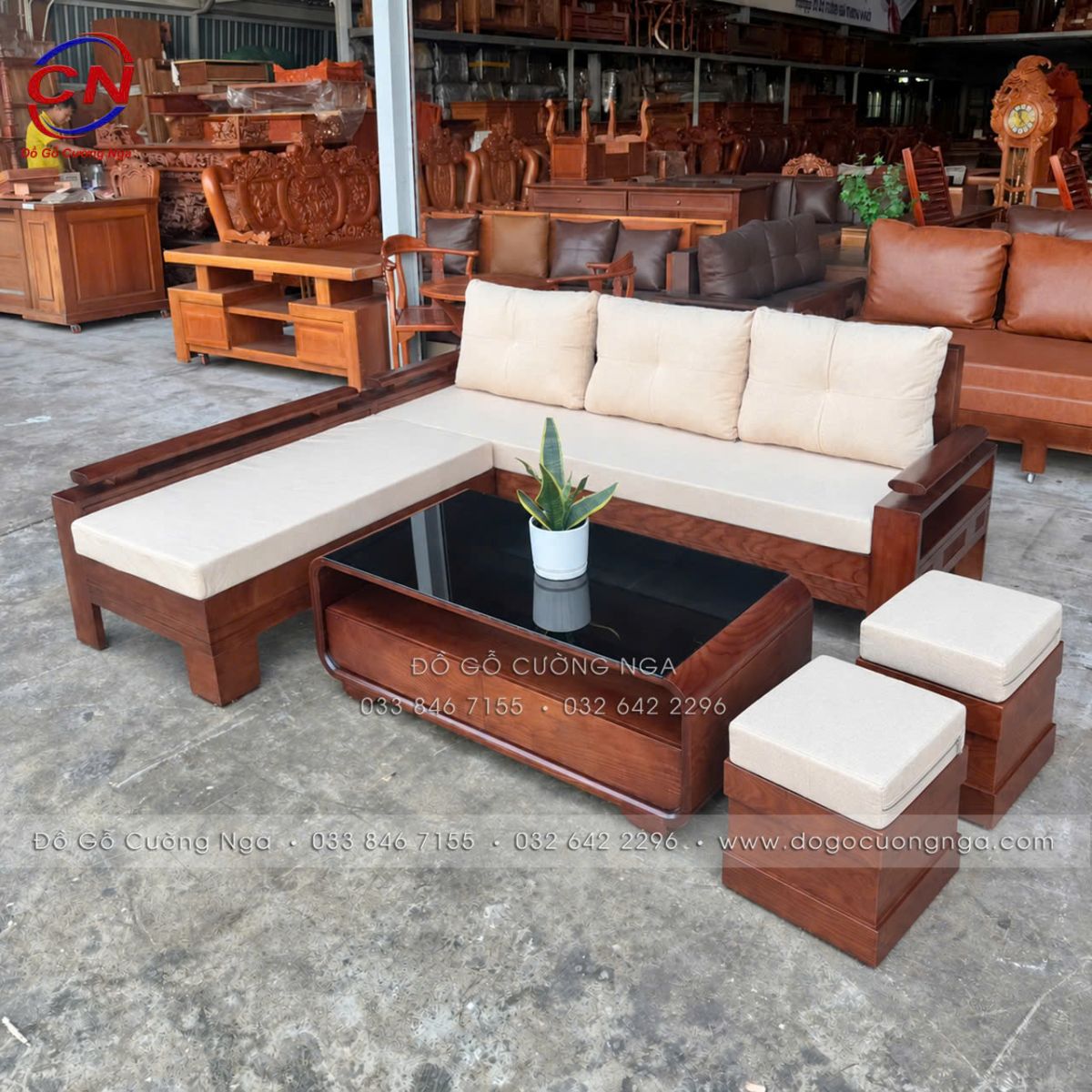 Sofa Gỗ Sồi Lau Màu Óc Chó 2m x 1m8 Kèm Nệm Vải Bố Màu Sáng