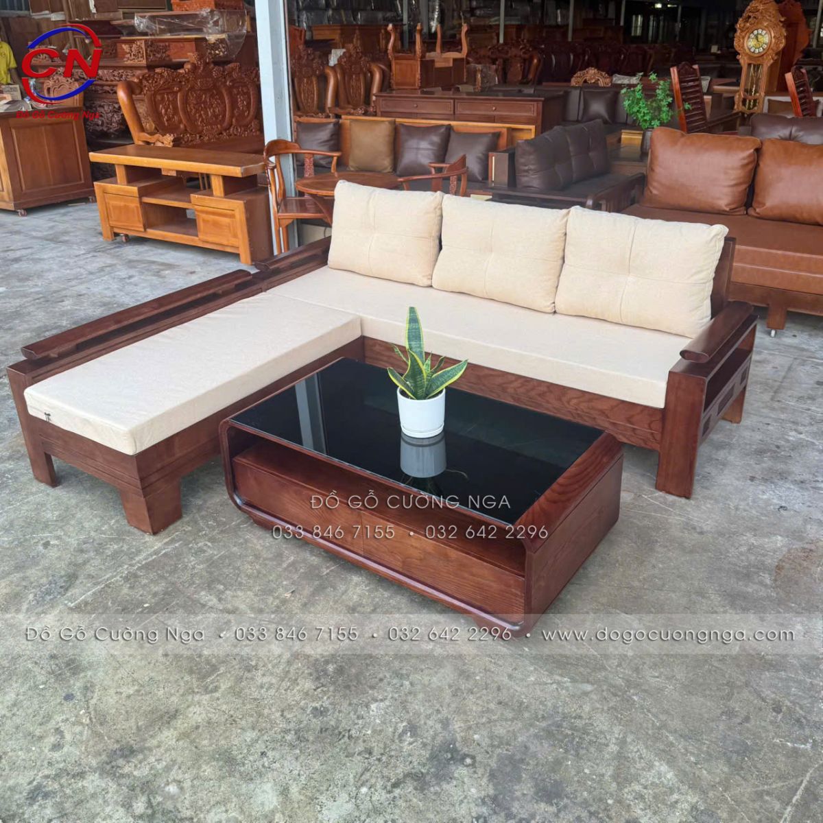 Sofa Gỗ Sồi Lau Màu Óc Chó 2m x 1m8 Kèm Nệm Vải Bố Màu Sáng