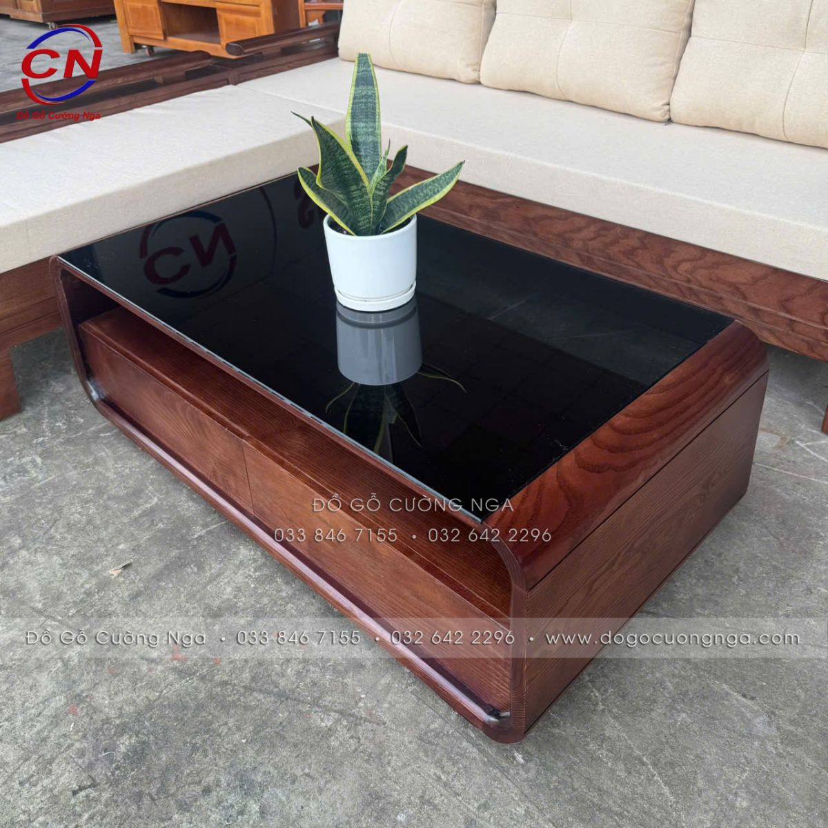 Sofa Gỗ Sồi Lau Màu Óc Chó 2m x 1m8 Kèm Nệm Vải Bố Màu Sáng