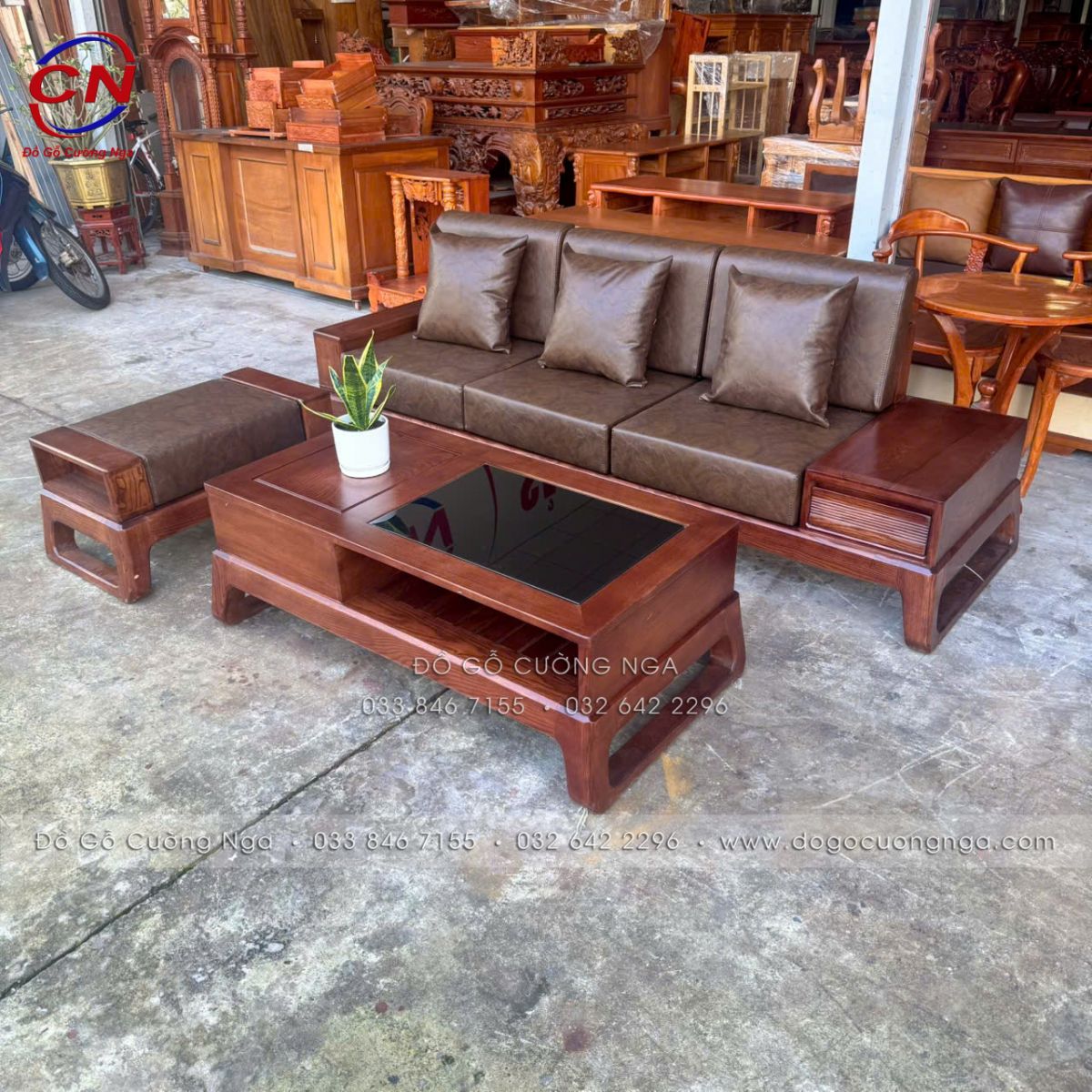 Sofa Văng Chân Choãi Gỗ Sồi Màu Óc Chó