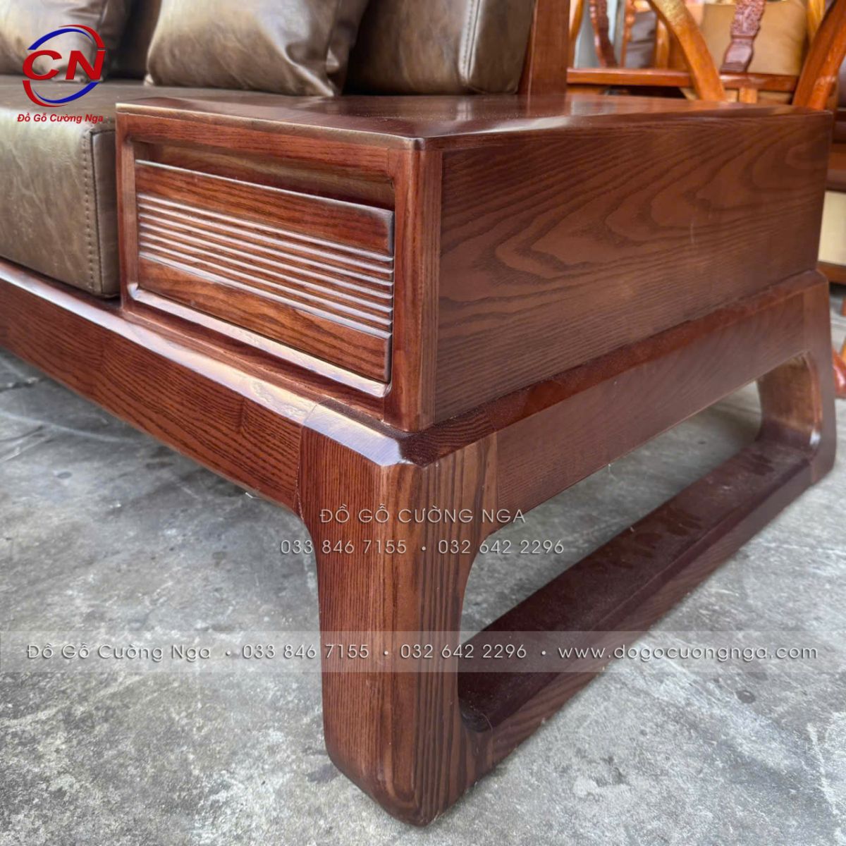 Sofa Văng Chân Choãi Gỗ Sồi Màu Óc Chó