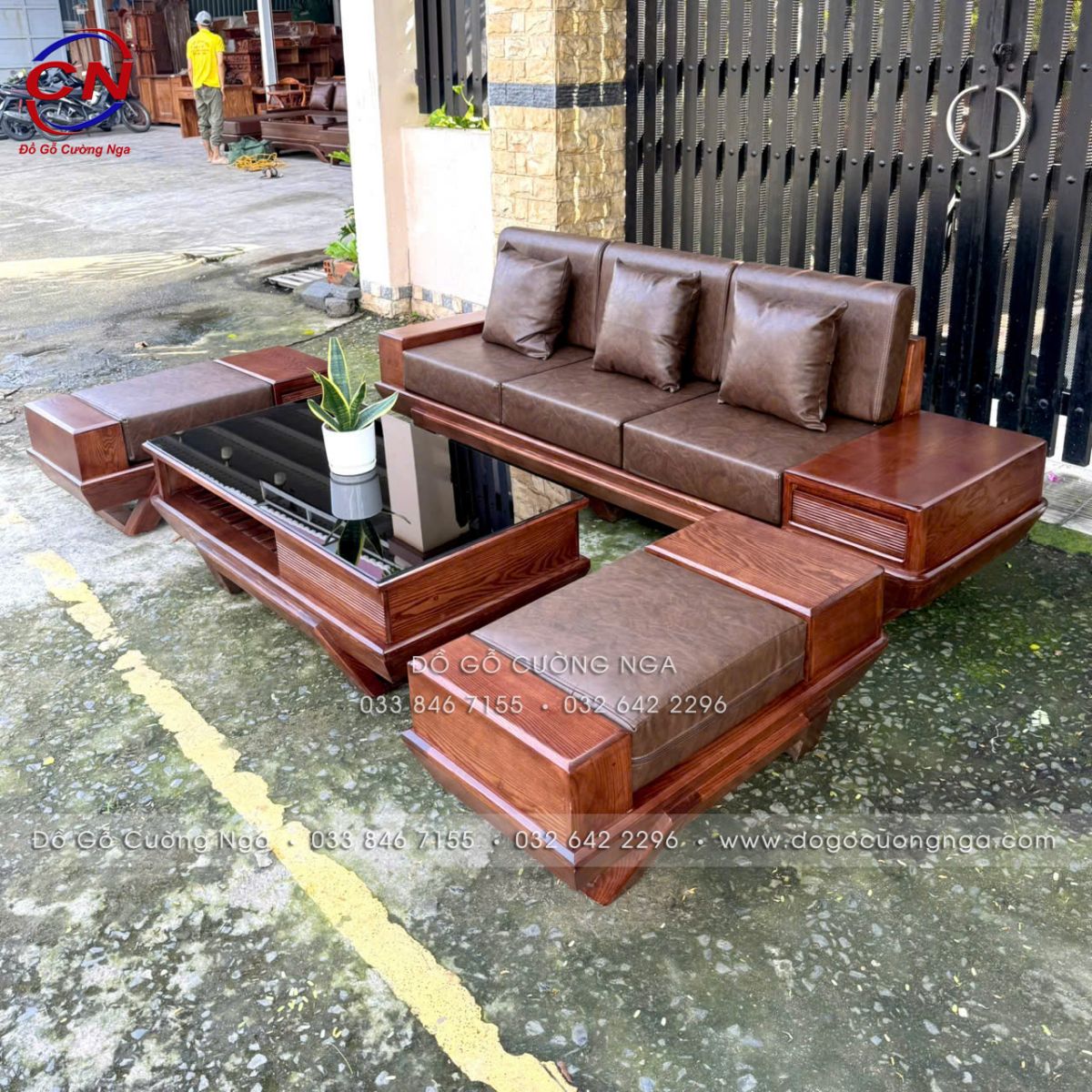 Sofa Văng Gỗ Sồi Nga Chân Thuyền Màu Óc Chó Kèm Nệm Da Cao Cấp