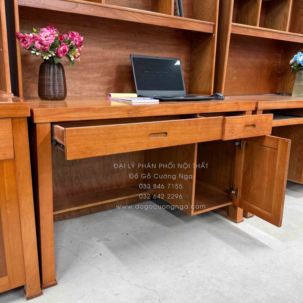 Bàn học sinh gỗ xoan đào kèm giá sách 