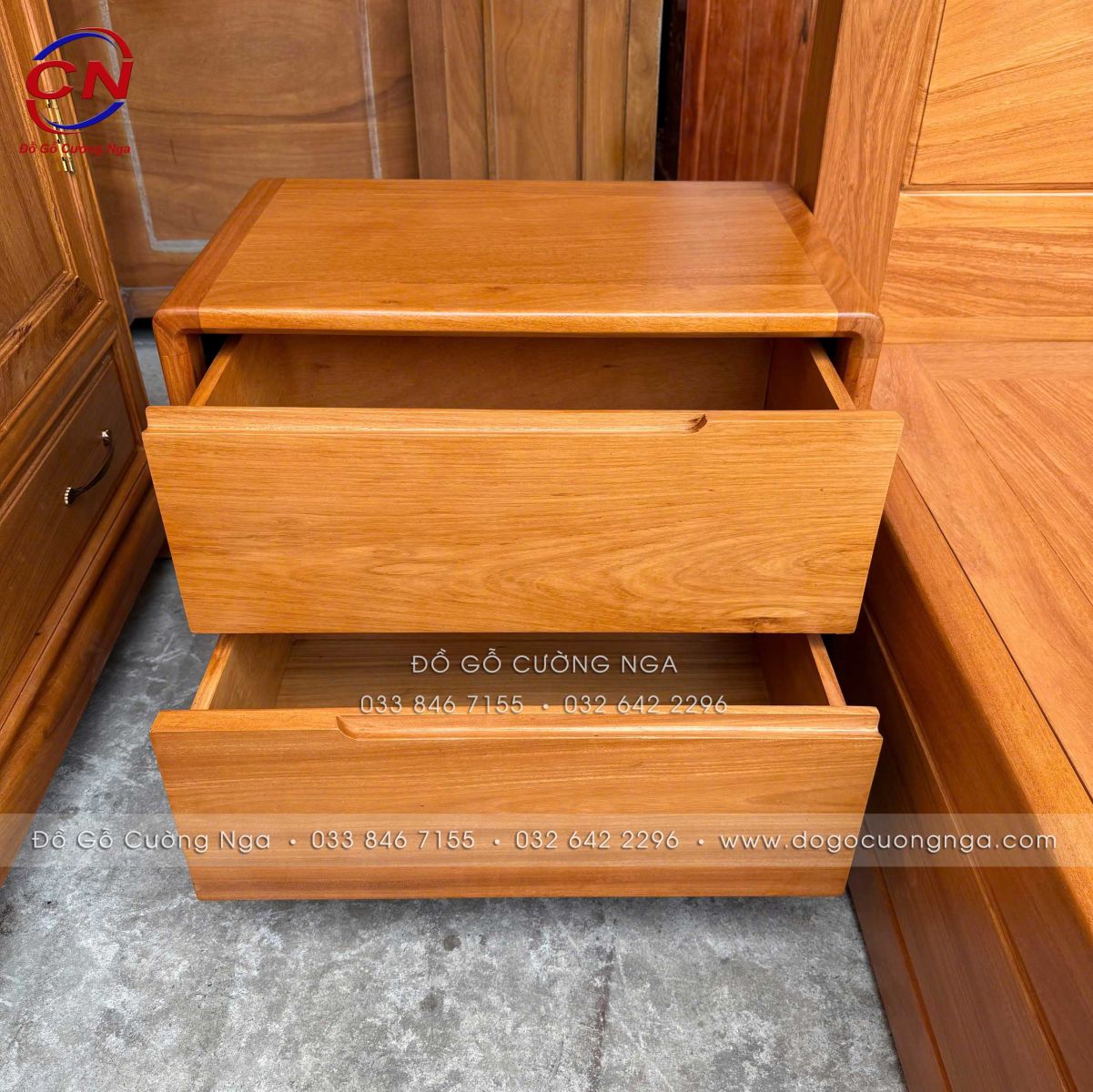 tủ đầu giường 2 ngăn kéo gỗ gõ đỏ 100%