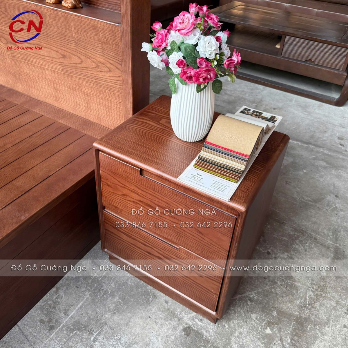 tủ đầu giường 2 ngăn kéo gỗ sồi màu óc chó