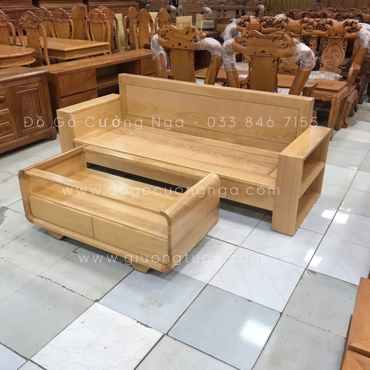 Sofa gỗ Sồi Nga đem lại vẻ đẹp tự nhiên cho phòng khách gia đình