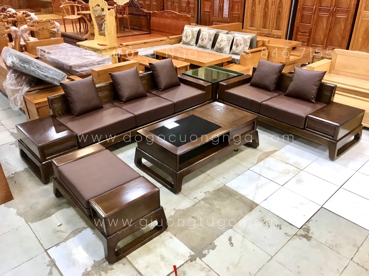 sofa ỗ sồi nga