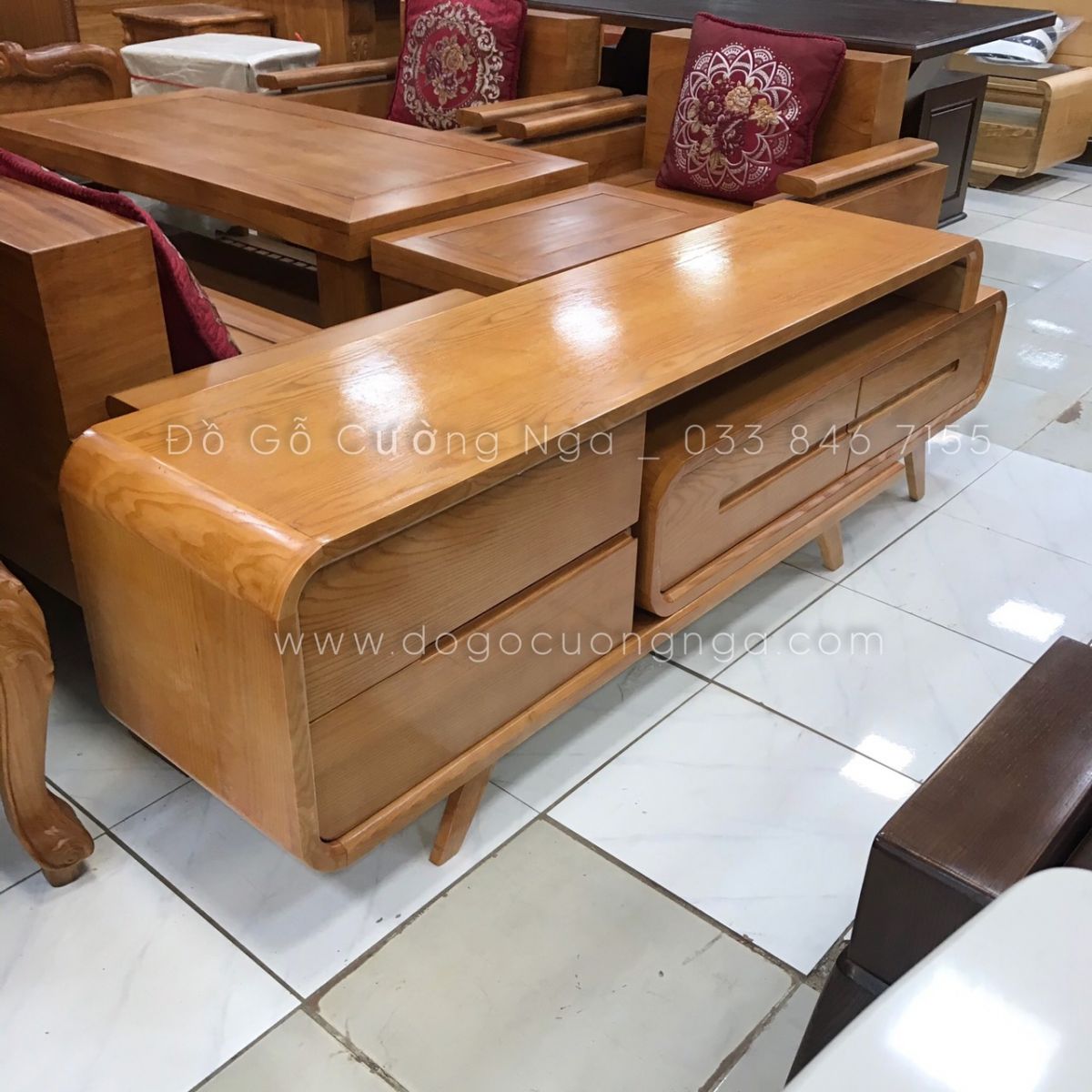 kệ tivi gỗ sồi giá rẻ
