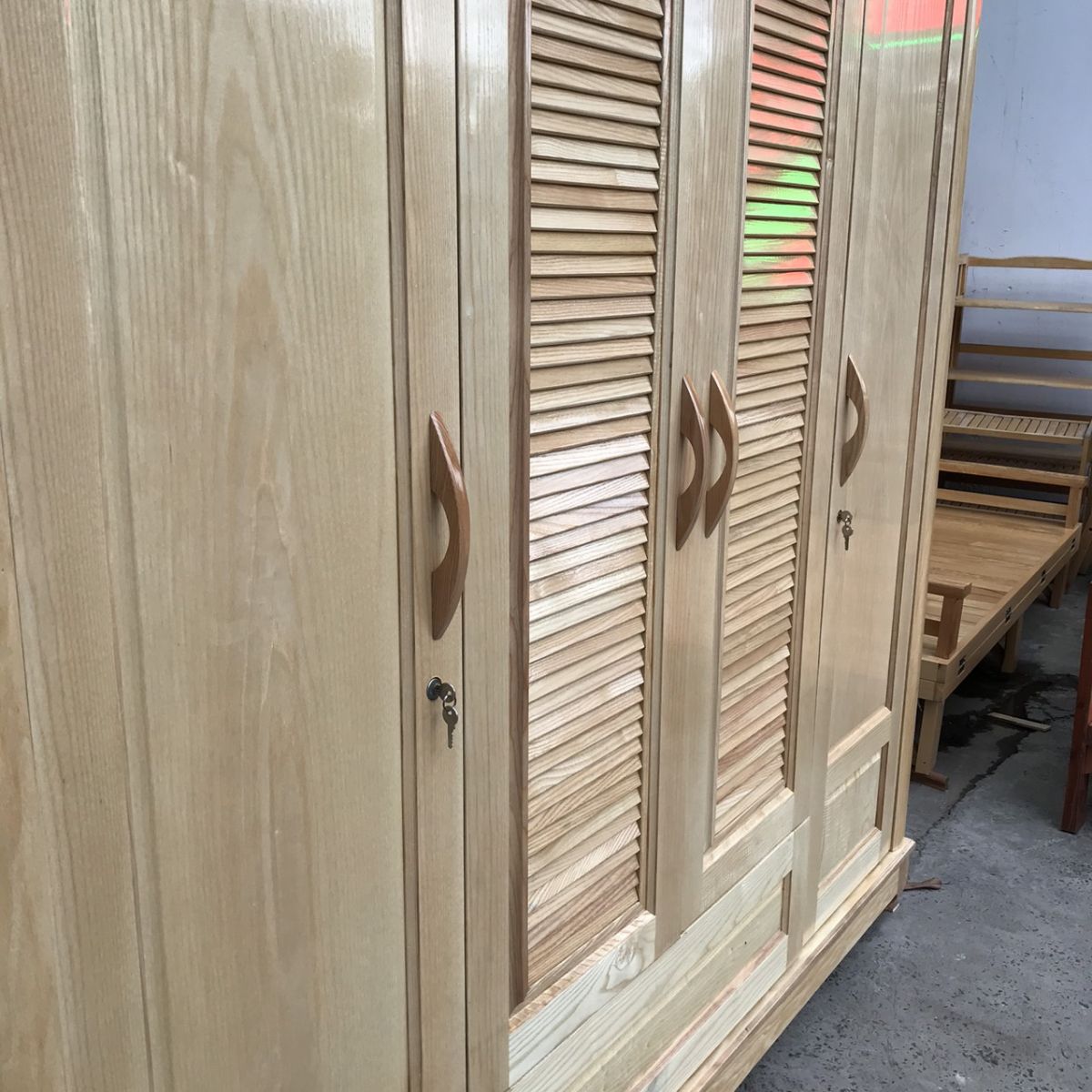 tủ áo gỗ sồi 4 cánh 