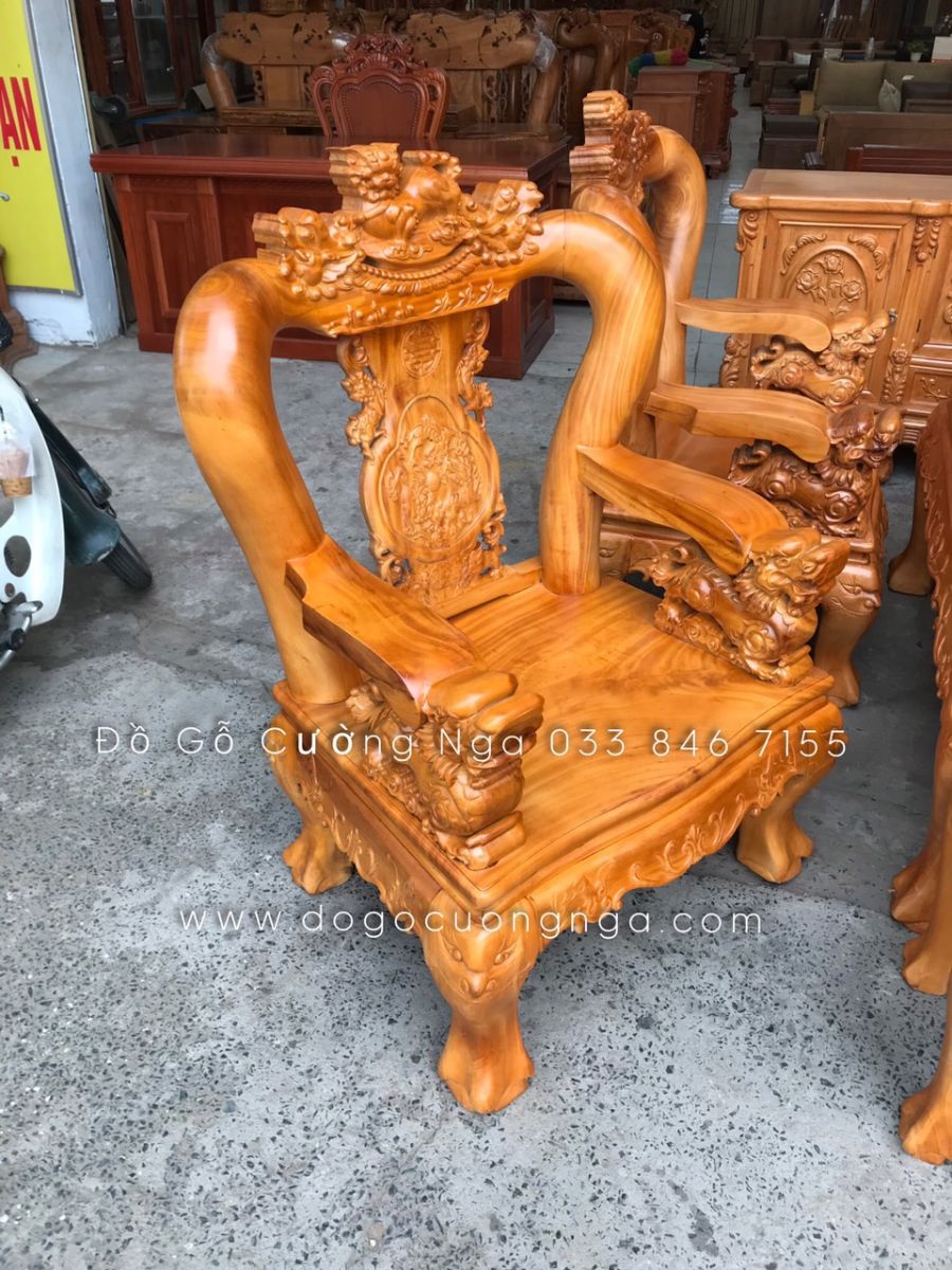 ghế dài của bộ slaon gỗ sa cừ tay 12