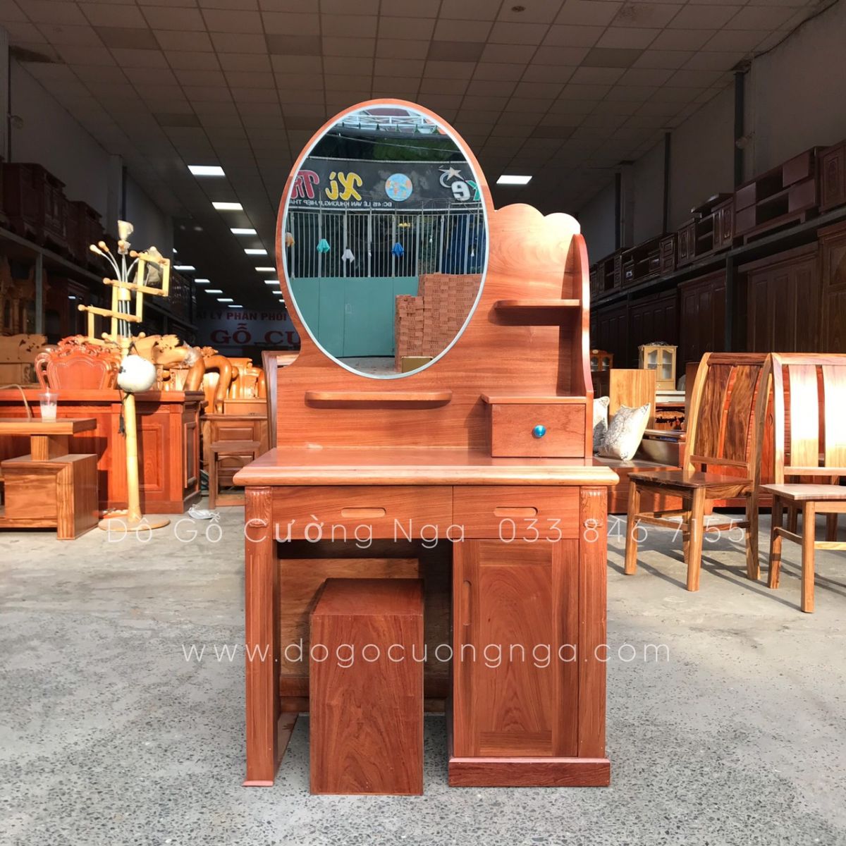 Bàn trang điểm gỗ hương đá 80 cm