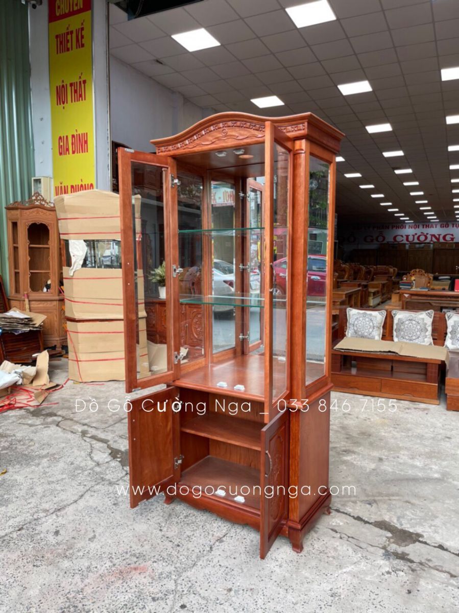 bên trong tủ rượu gỗ sồi