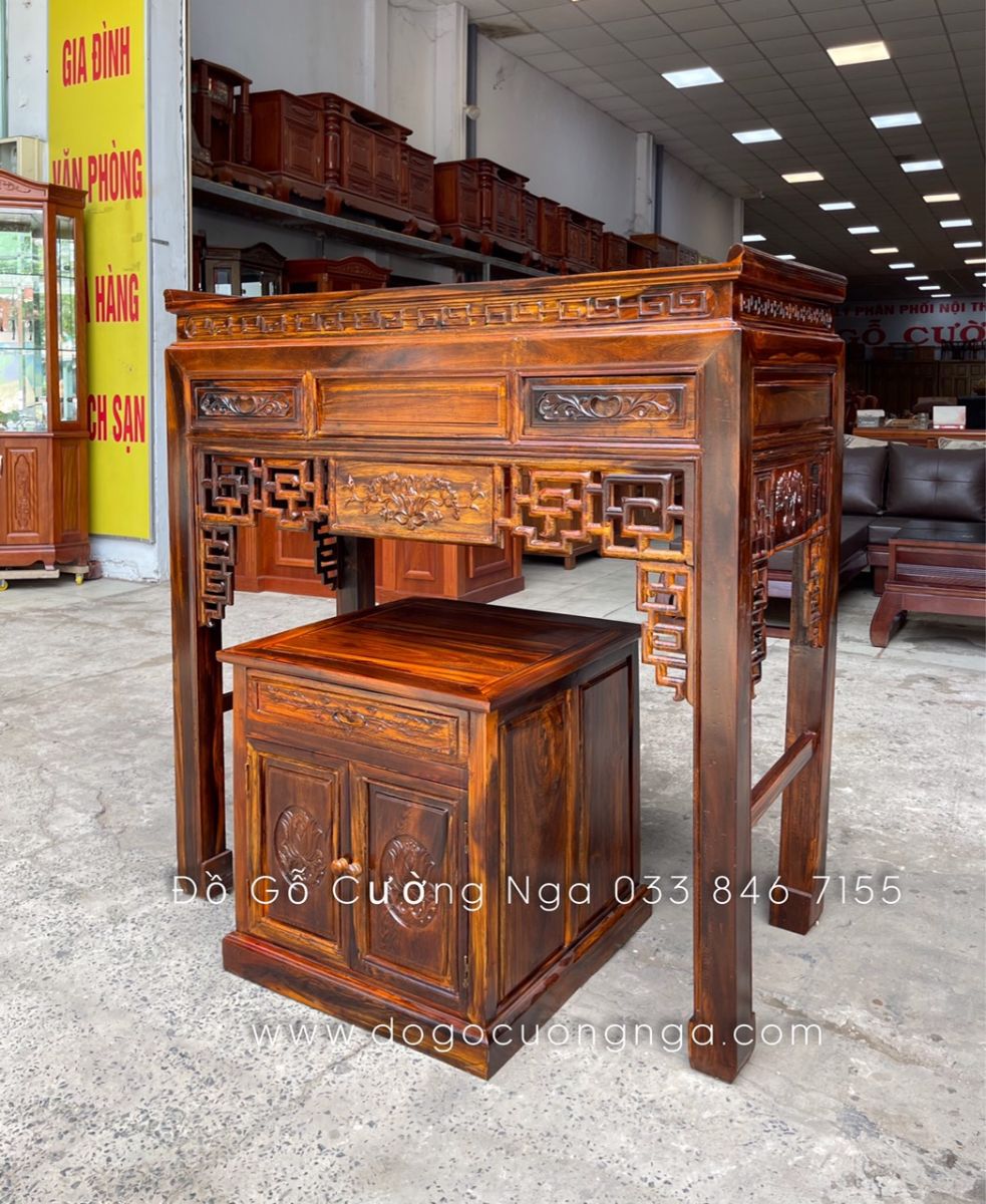 bàn thờ gỗ