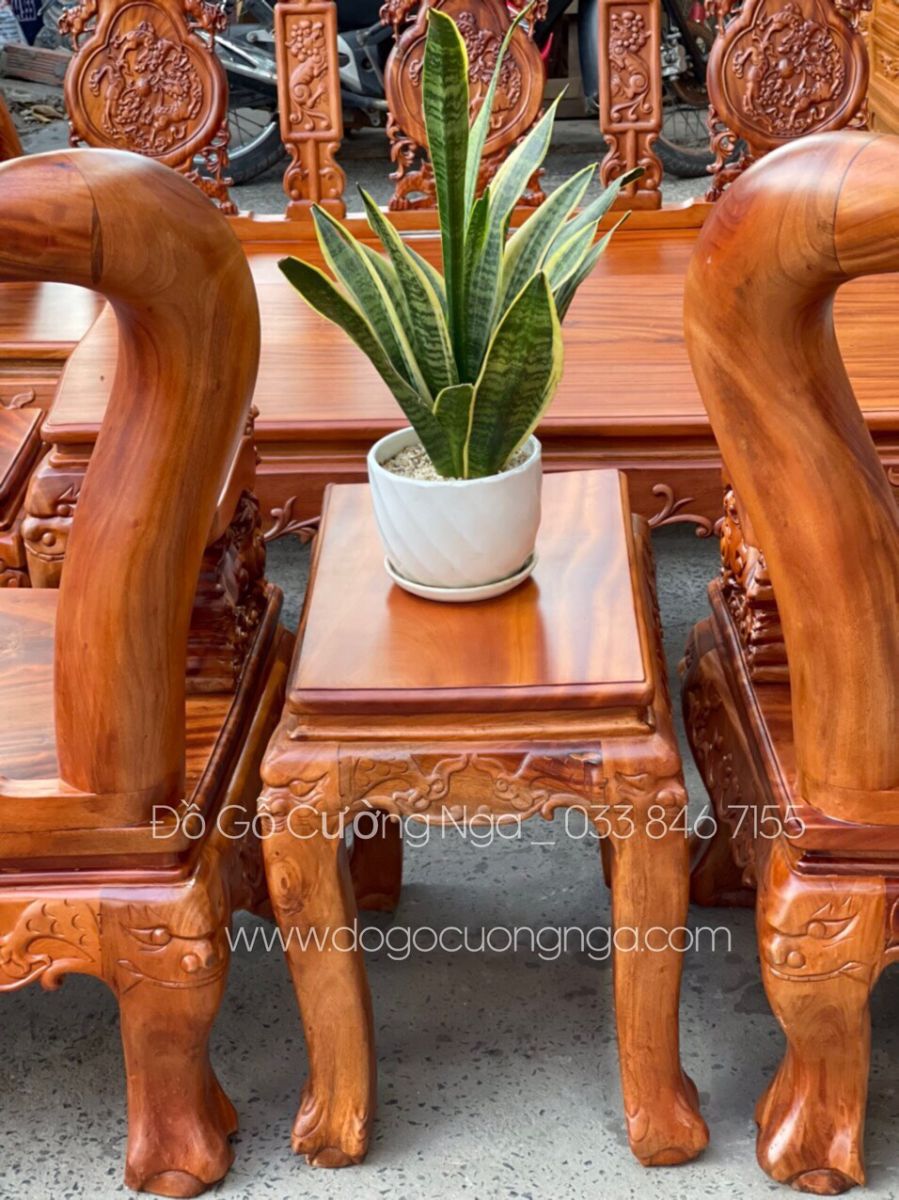 bàn kẹ của bộ salon gỗ 