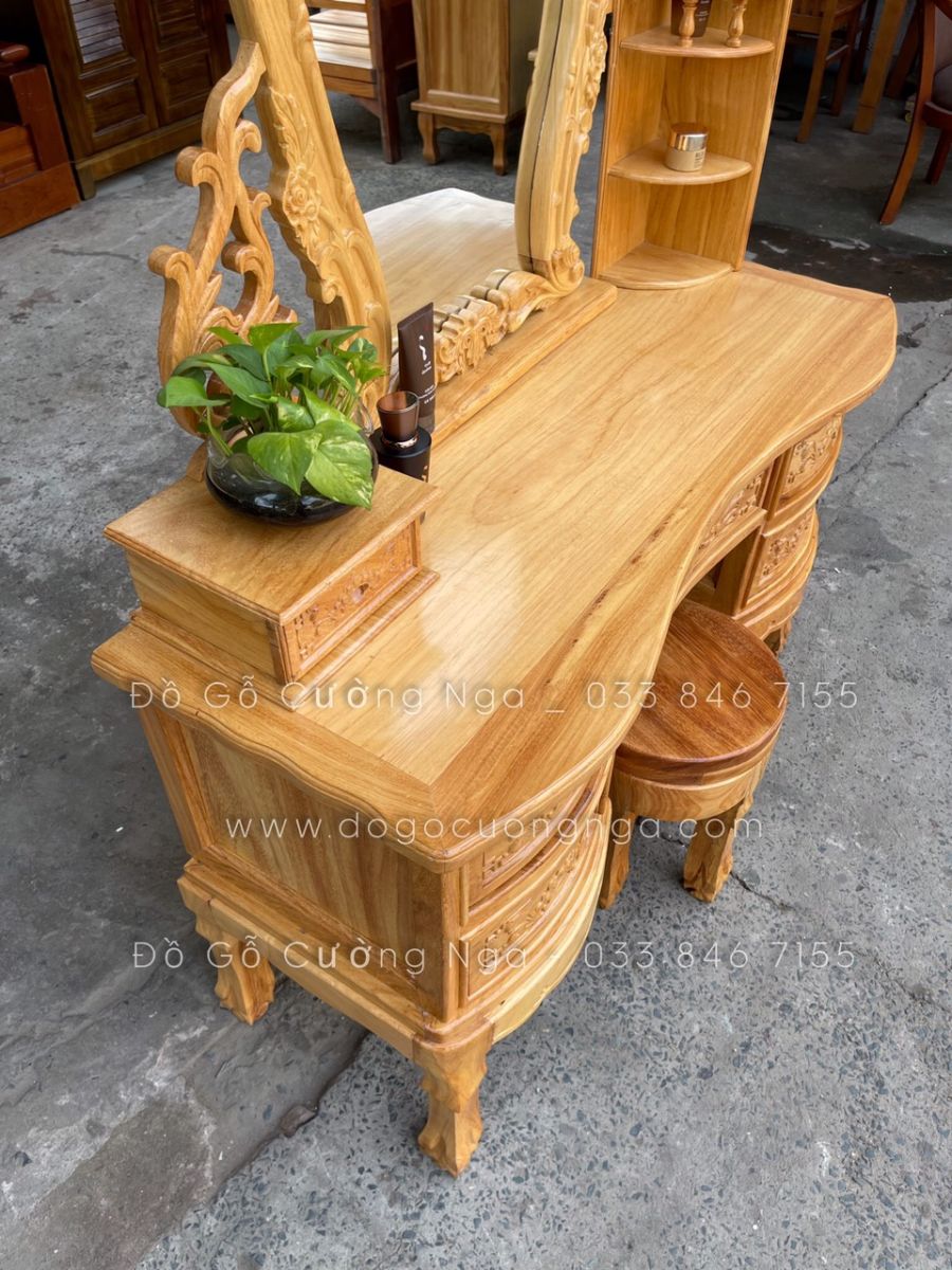bàn tragn điểm gỗ 
