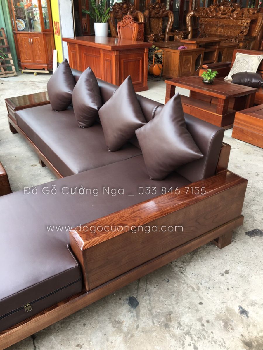 Sofa Gỗ Sồi Sơn Màu Óc Chó Sang Trọng Và Tinh Tế Cho Phòng Khách