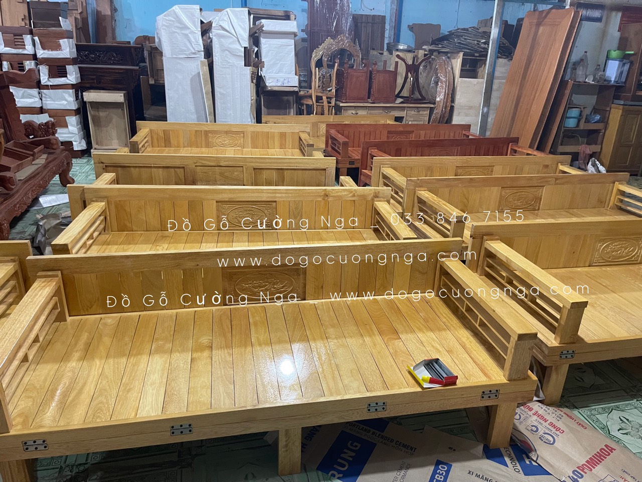 Giường gấp thành ghế sofa bằng gỗ