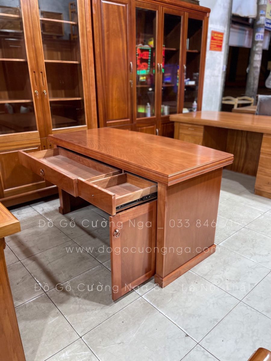 BÀN GIÁM ĐÓC GỖ XOAN ĐÀO 