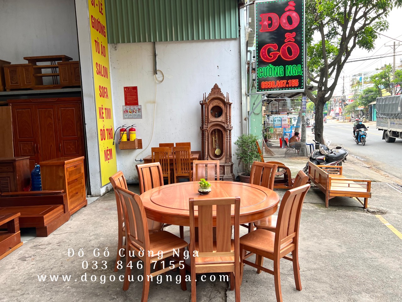 bàn ăn gỗ oãn đào cao cấp