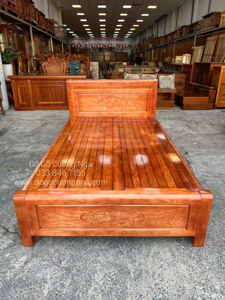 giường gỗ sồi nga