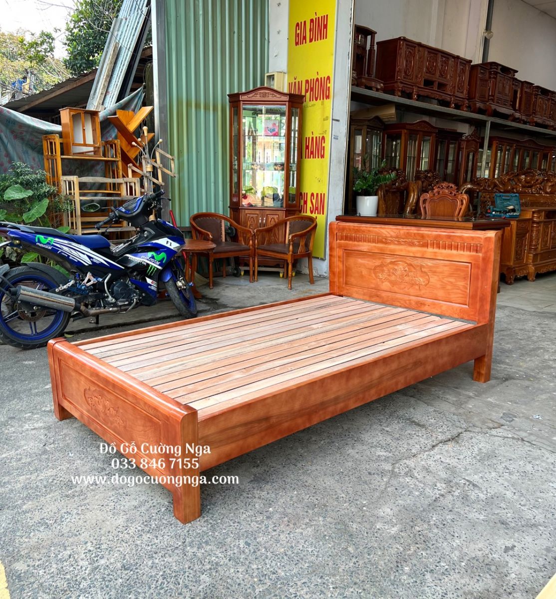 giường gỗ sồi nga