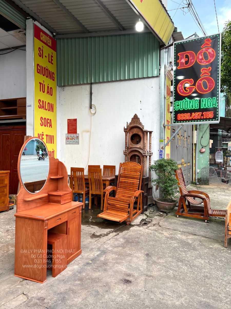 ban trang diem go xoan dao 