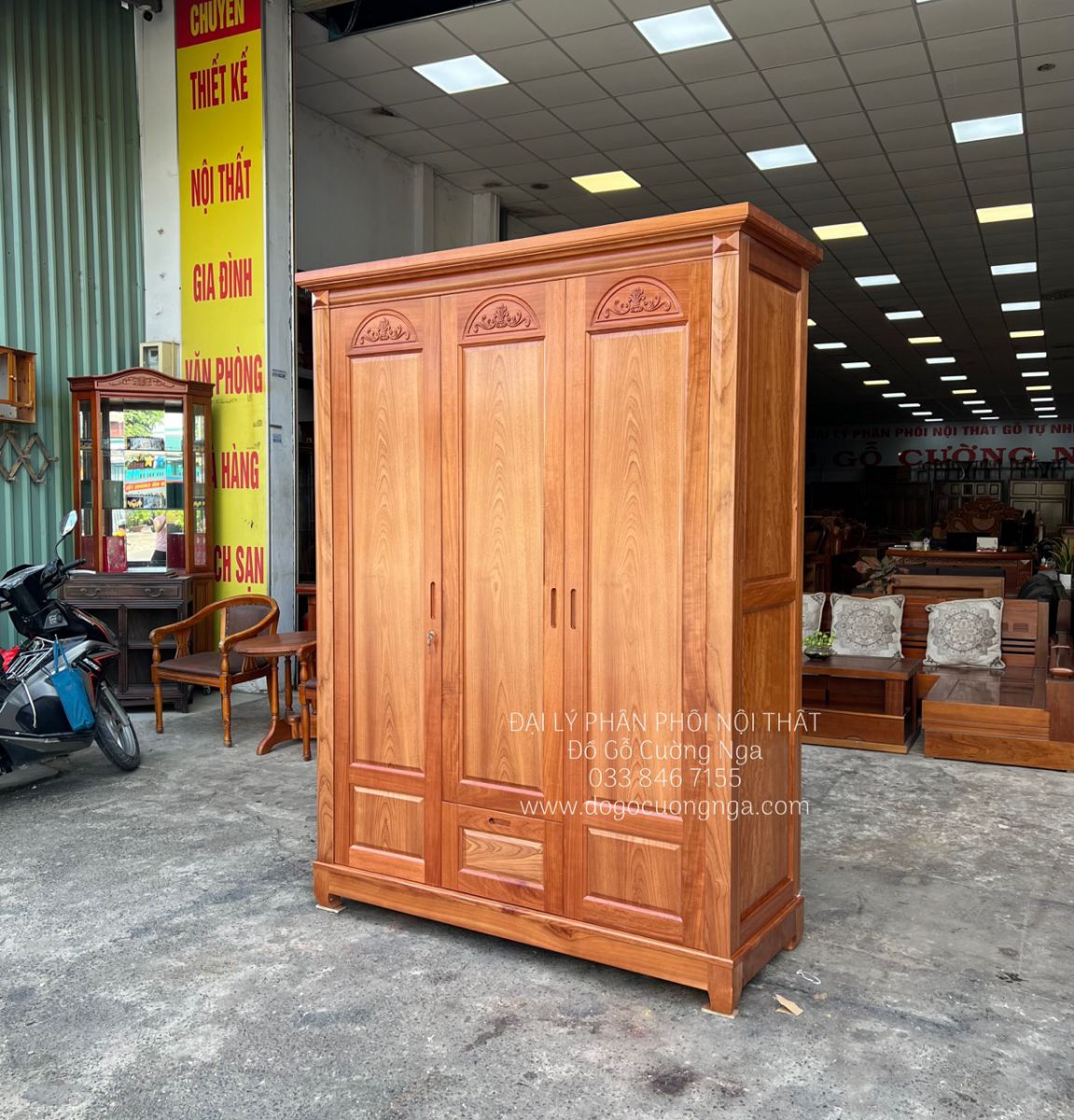 tu quan ao go xoan dao