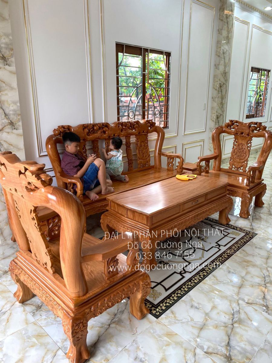 salon go phong khach