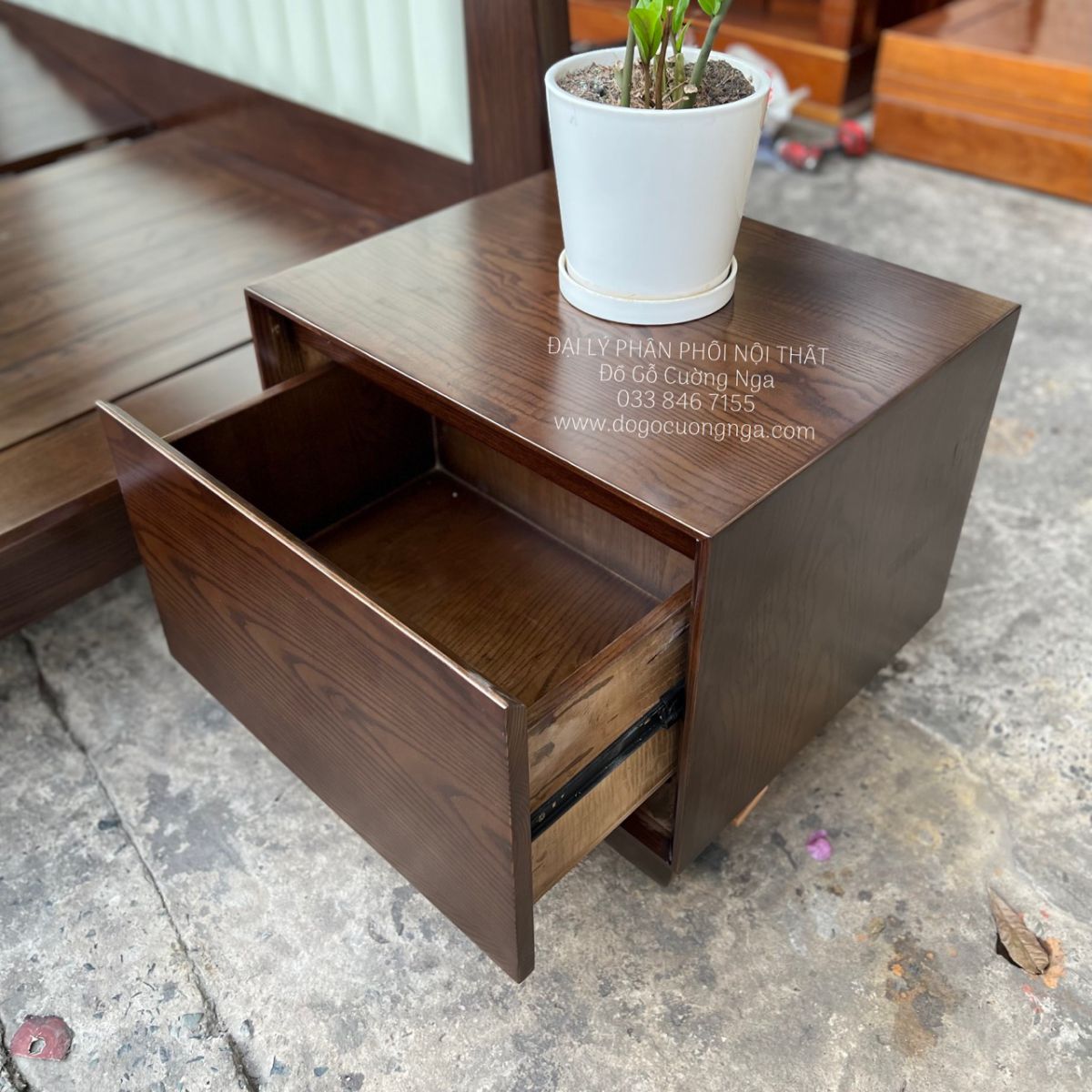 Những ưu điểm không thể bỏ qua của tủ để đồ cá nhân đầu giường bằng gỗ GHS-5629 Sở hữu thiết kế tiện dụng với người dùng, phong cách hiện đại, đi đầu xu hướng Mẫu mã sản phẩm đa dạng cho người dùng nhiều lựa chọn Chất lượng sản phẩm vượt trội, đáp ứng mọi nhu cầu sử dụng Giá thành phải chăng, dịch vụ tận tâm