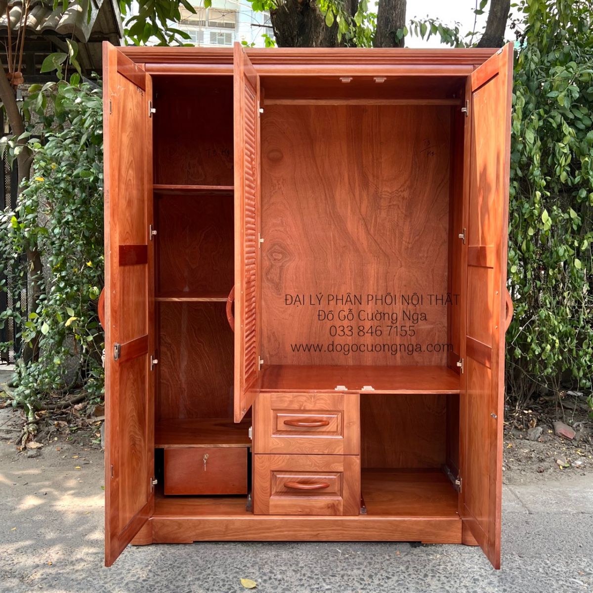 tủ áo gỗ xoan đào 3 cánh 
