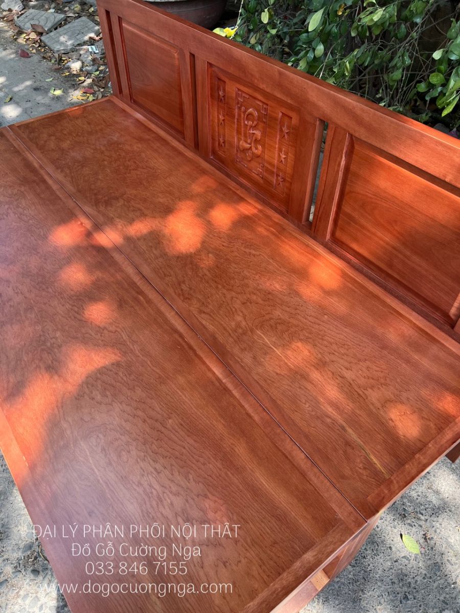 Kích thước giường ghế gỗ Hương Xám - sofa giường gỗ * Rộng 1m2 x Dài 1m9 x Cao 35cm giá 4.800.000 * Rộng 1m4 x Dài 2m x Cao 35cm giá 5.000.000 * Rộng 1m6 x Dài 2m x Cao 35cm giá 5.500.000