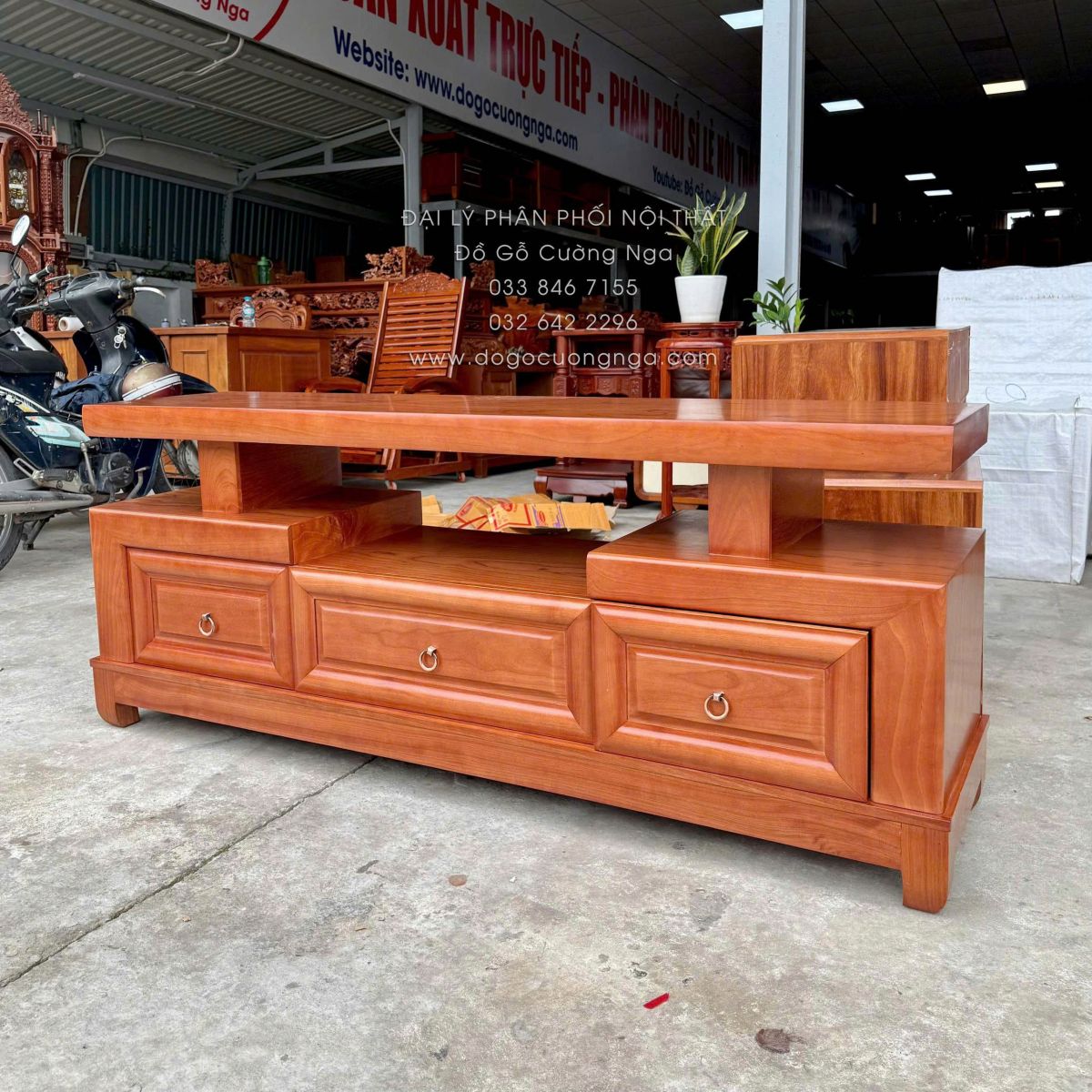 Kệ tivi gỗ xoan đào 