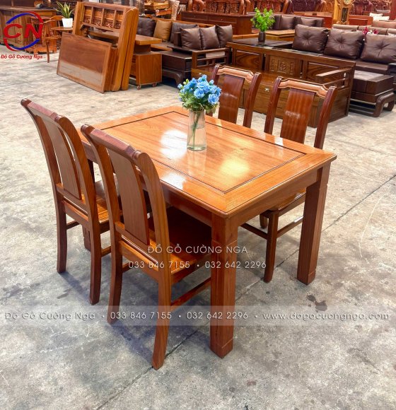 Bàn Ăn Gỗ Xoan Đào 4 Ghế Tựa Cong Giá Rẻ