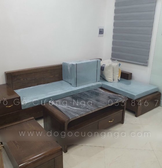Sofa gỗ Sồi Nga Chân Cuốn Kèm Nệm  2m8x1m8 ( đặt hàng )
