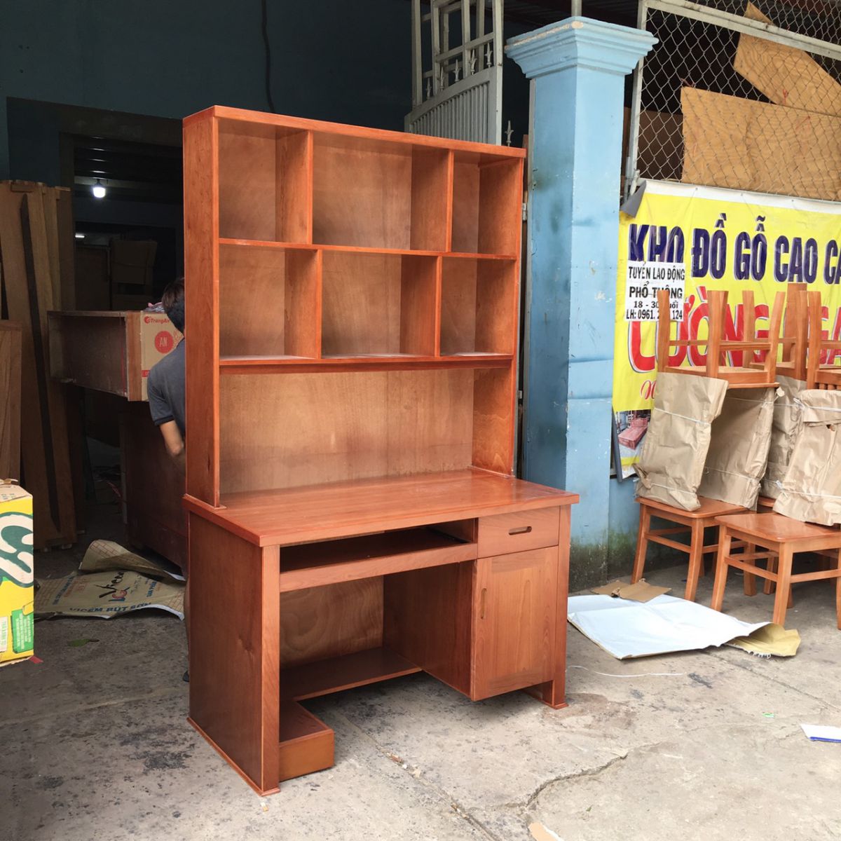 Bàn học sinh gỗ xoan đào