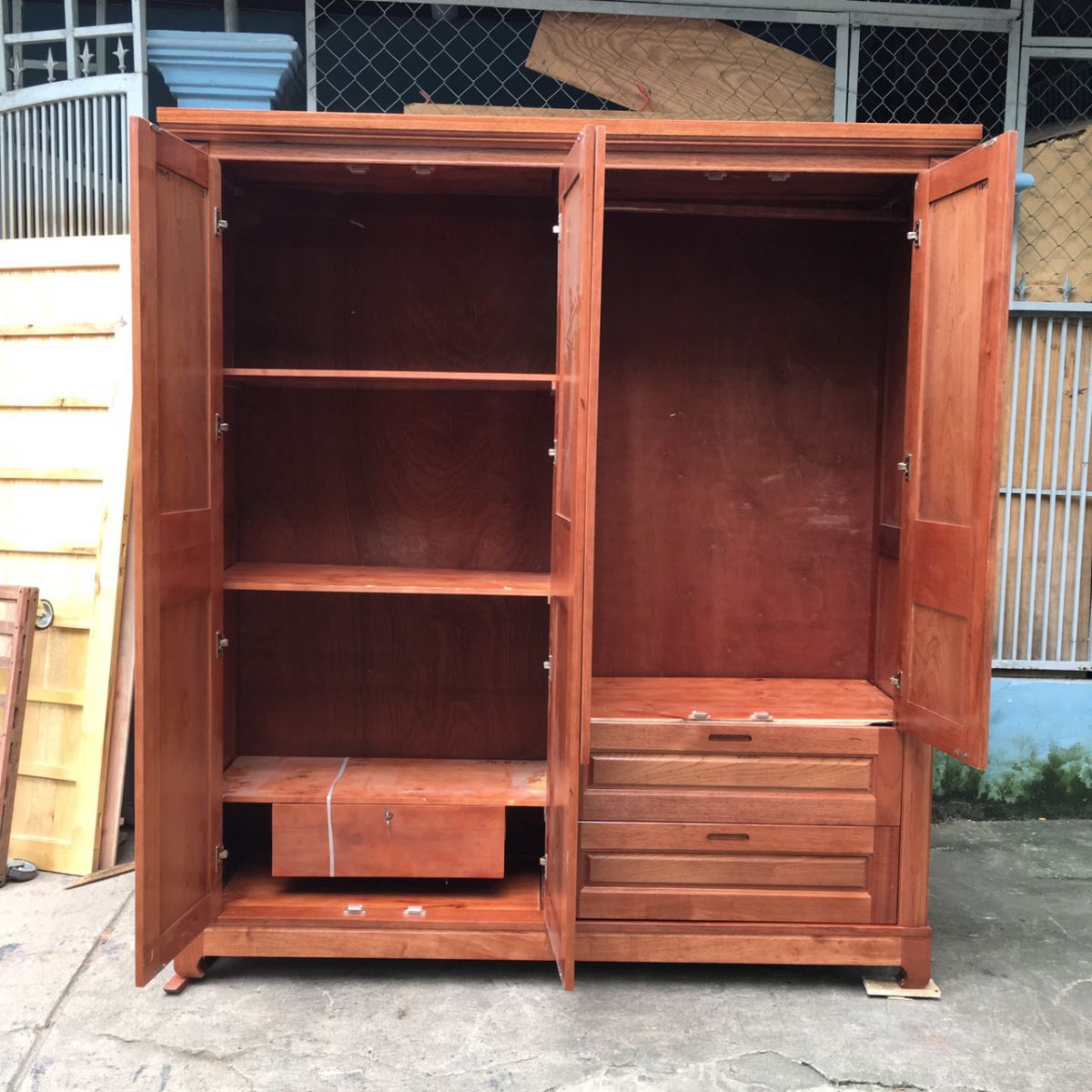 tủ áo gỗ xoan đào