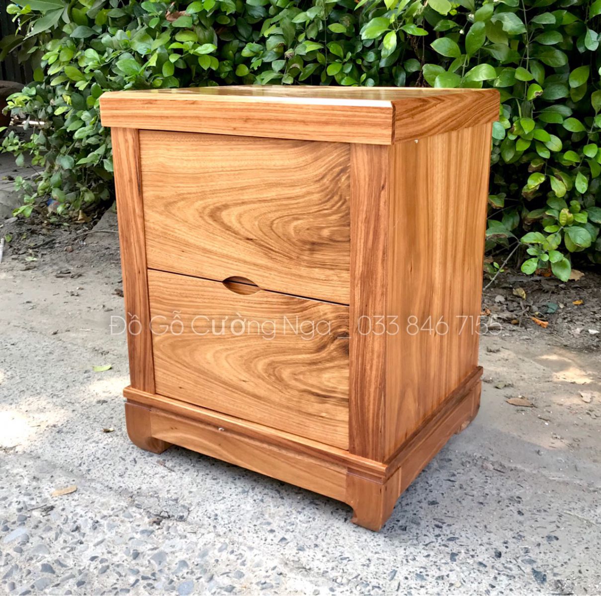 Tủ đầu giường gỗ Hương Xám 2 ngăn kéo 