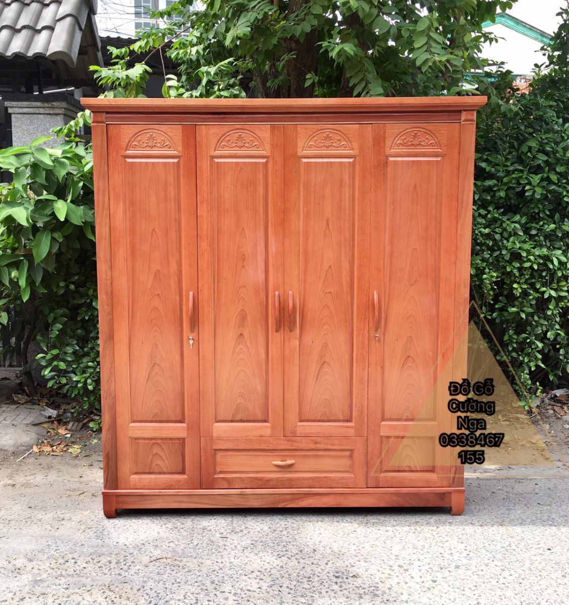 tru áo gỗ xoan đào 4 cánh 2m 
