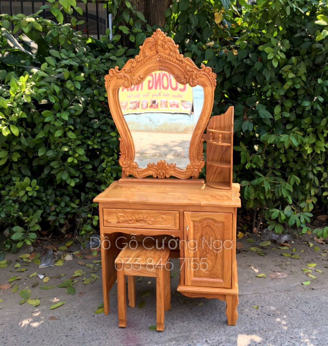 Bàn trang điểm gỗ Gõ Đỏ 